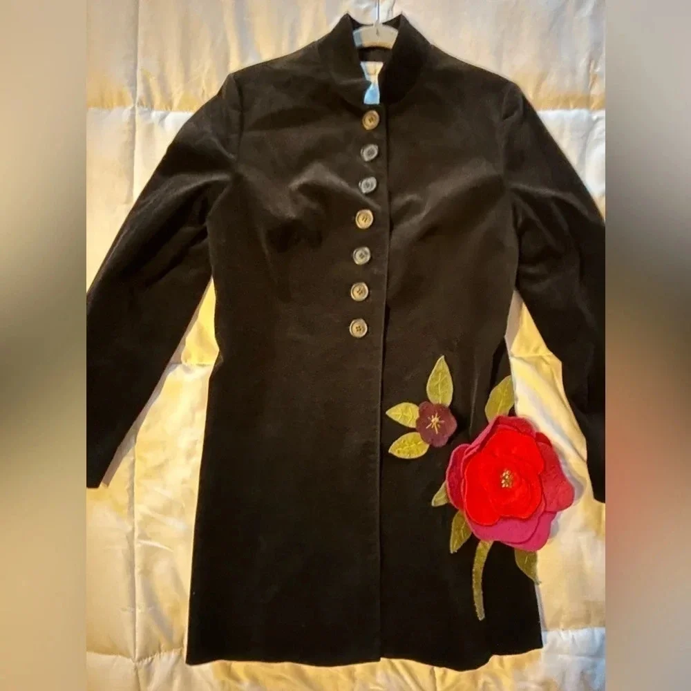 Unique Cambridge Dry goods black jacket coat with flowers floral embellishment